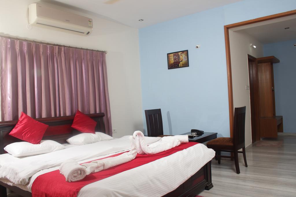 La Riviera Suites Hyderabad Exteriör bild