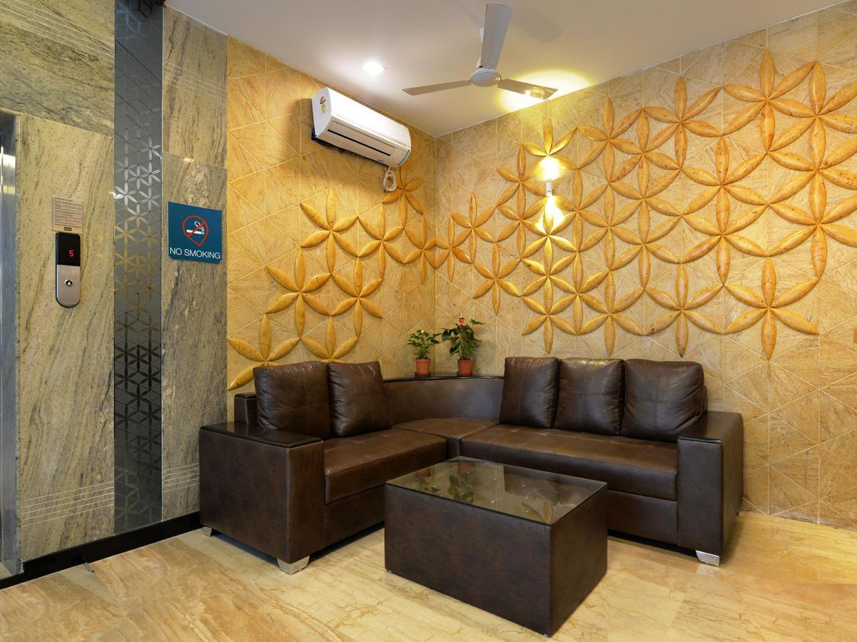 La Riviera Suites Hyderabad Exteriör bild