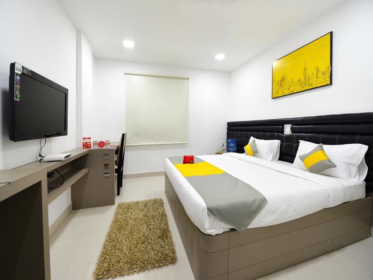 La Riviera Suites Hyderabad Exteriör bild