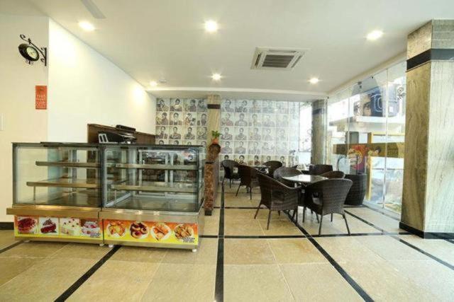 La Riviera Suites Hyderabad Exteriör bild